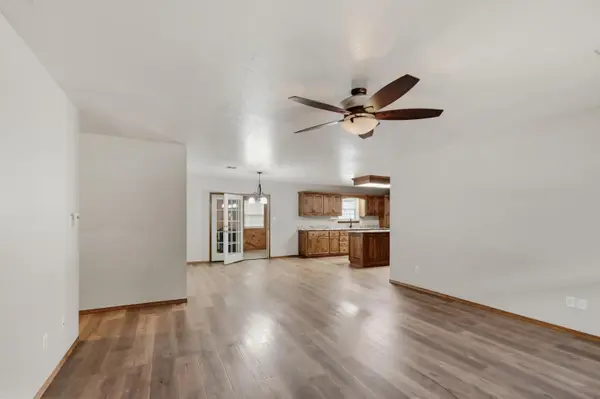 1317 Fox Ridge LN, Neosho, MO 64850