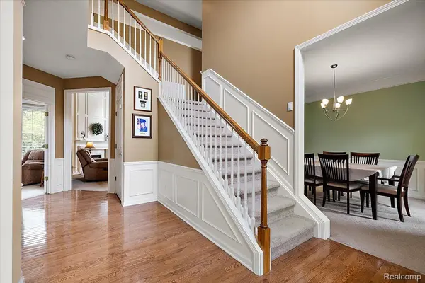 1885 Avon Glen LN, Orion Charter Township, MI 48360