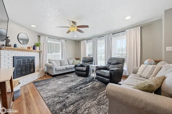 54 3Rd ST, Woodbine, IA 51579