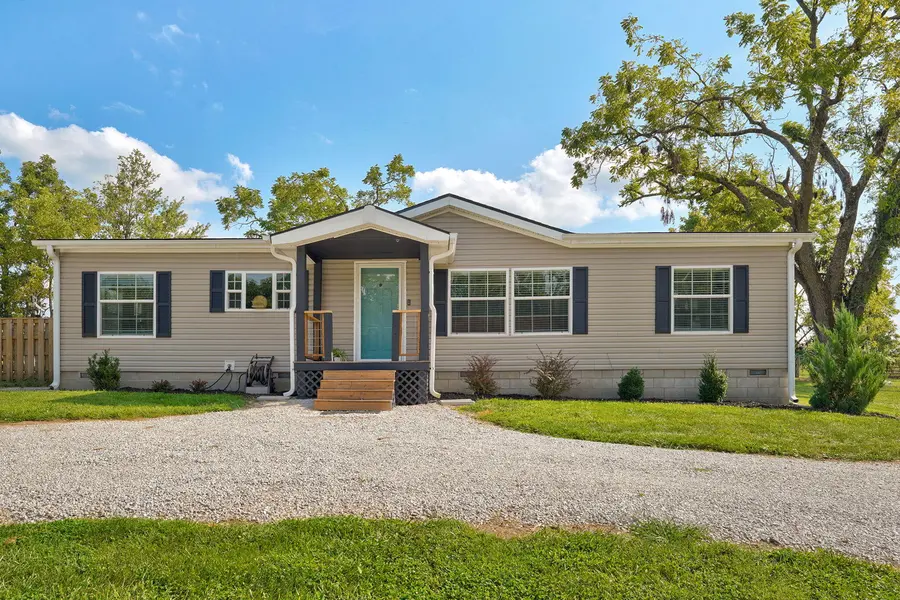 1186 Shawnee RD, Sparta, MO 65753