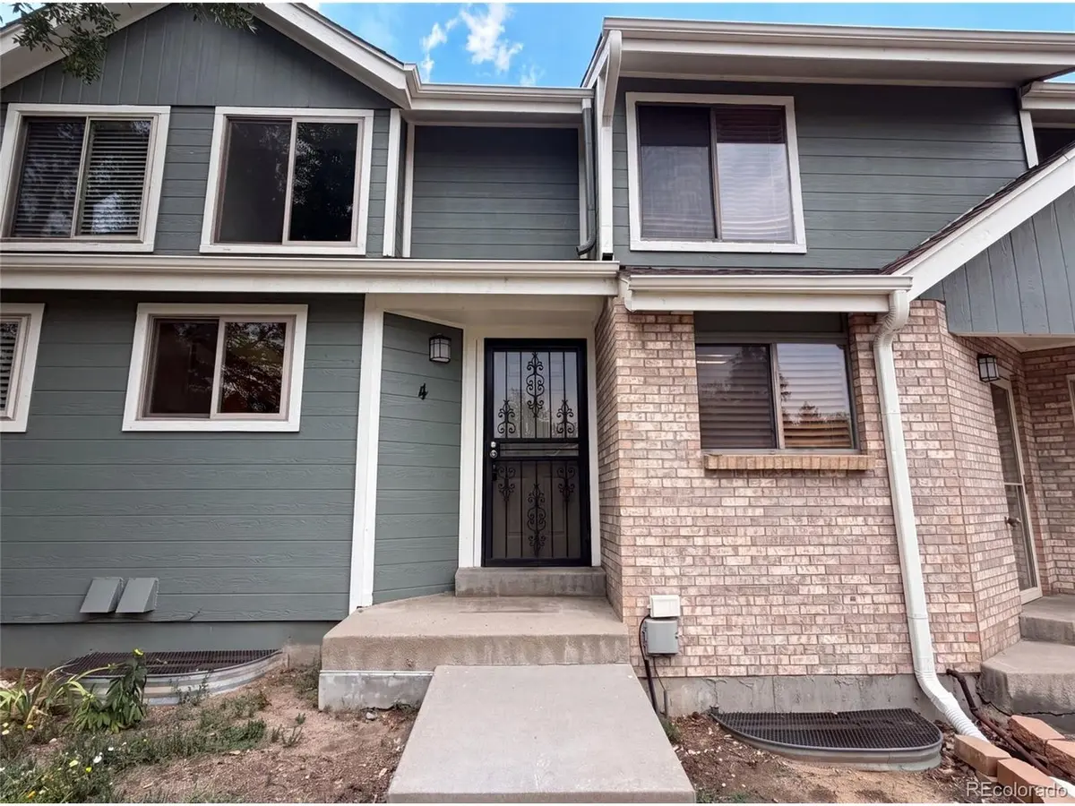 8733 W Cornell #4, Denver, CO 80227