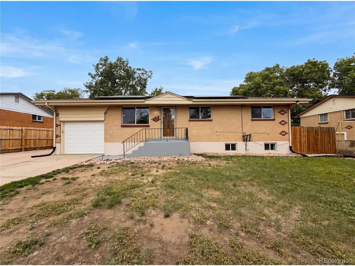 5421 Raritan, Denver, CO 80221