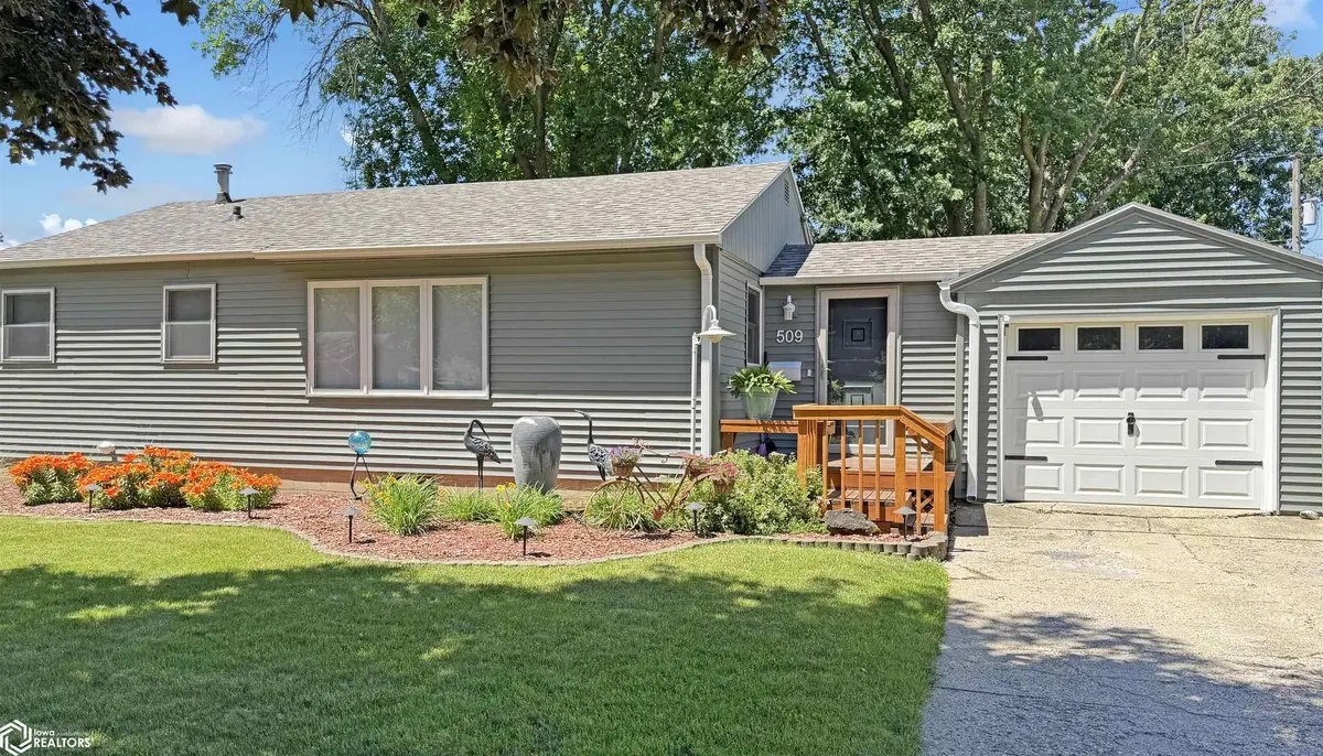 509 7th ST, Hampton, IA 50441