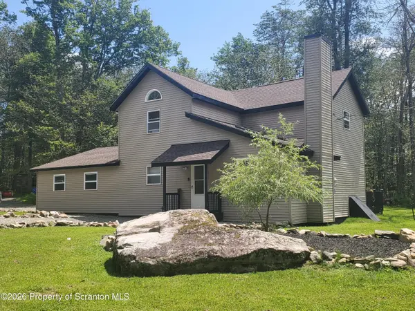 9268 Horn Owl LN, Tobyhanna, PA 18466