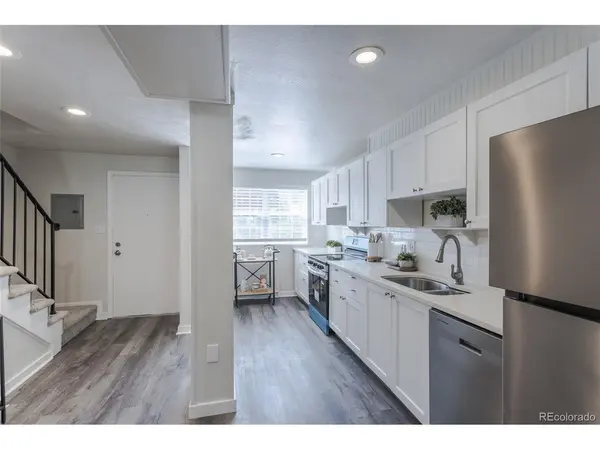 1200 S Monaco St #17, Denver, CO 80224