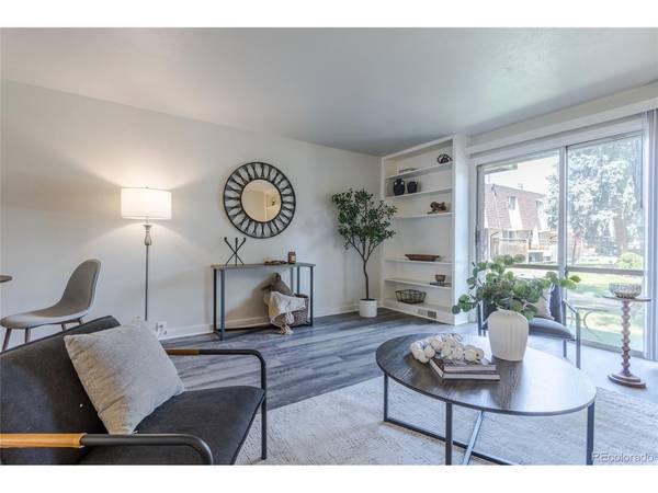 1200 S Monaco St #17, Denver, CO 80224