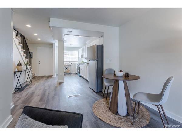 1200 S Monaco St #17, Denver, CO 80224