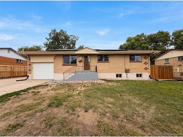 5421 Raritan, Denver, CO 80221