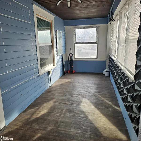 521 New York AVE, Creston, IA 50801