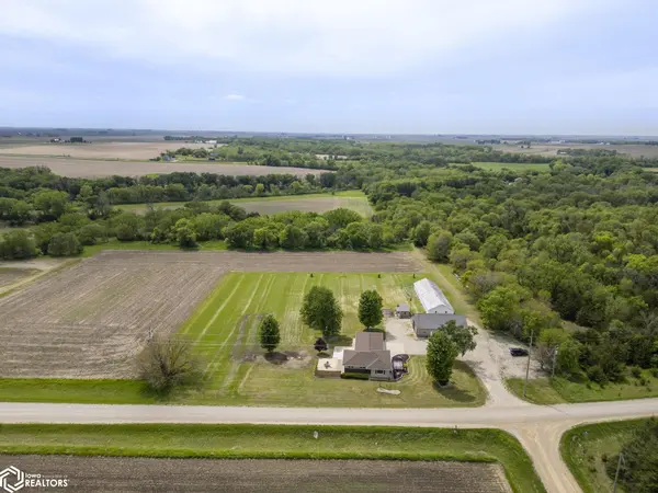 2805 Upper Greene RD, Marble Rock, IA 50653