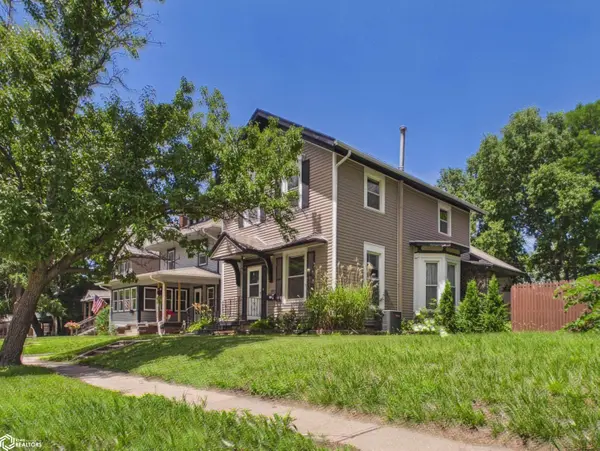 805 A AVE, Oskaloosa, IA 52577