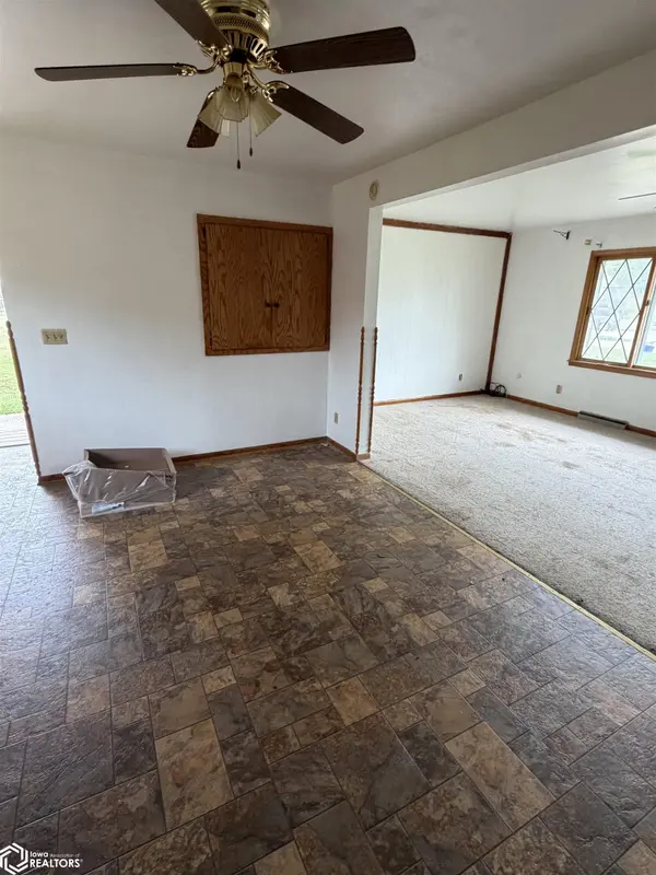 2009 Ridgeway DR, Denison, IA 51442