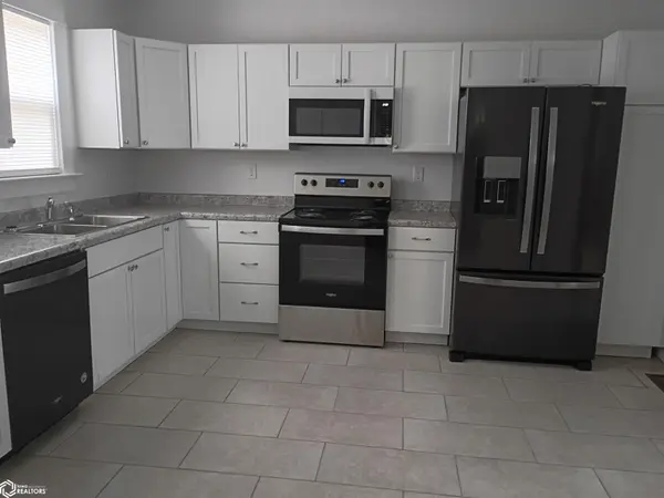 1214 E Fourth ST, Ottumwa, IA 52501
