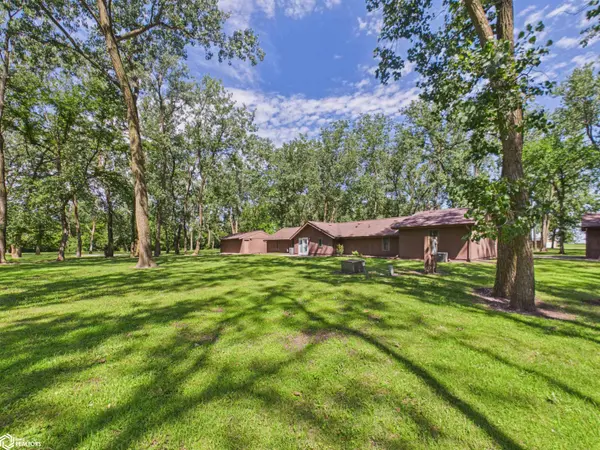 11995 Rutledge RD, Ottumwa, IA 52501