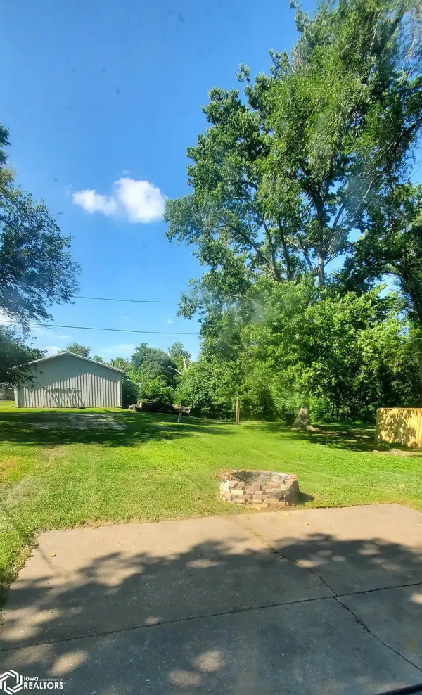 1627 Ave G, Fort Madison, IA 52627