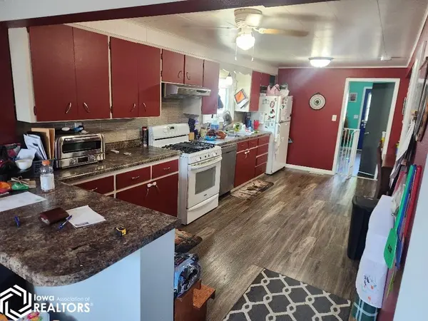 314 E 1st street, Kanawha, IA 50447