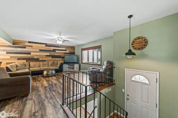 313 Lynne DR, Nevada, IA 50201