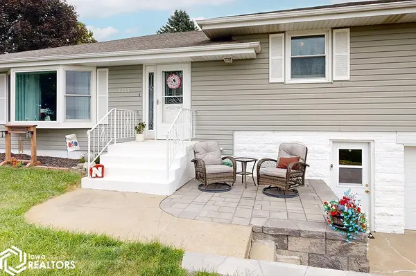 1225 N Willow ST, Avoca, IA 51521