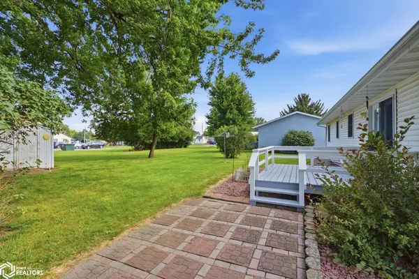 1406 N 2nd Avenue, Washington, IA 52353