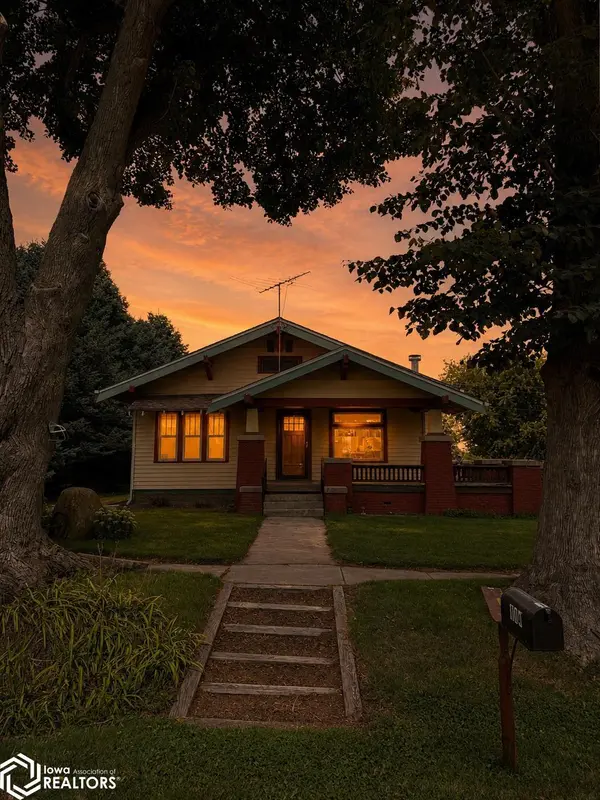 114 North ST, Bayard, IA 50029
