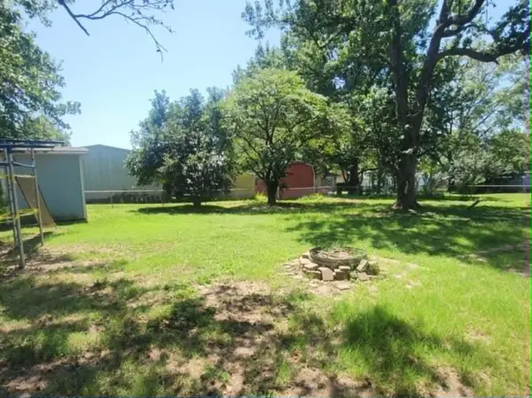 904 E Smith ST, Springfield, MO 65803