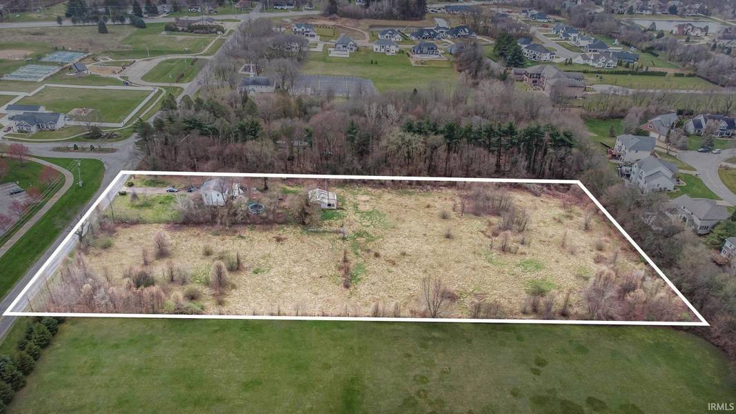 51405 Elm RD, Granger, IN 46530-8640