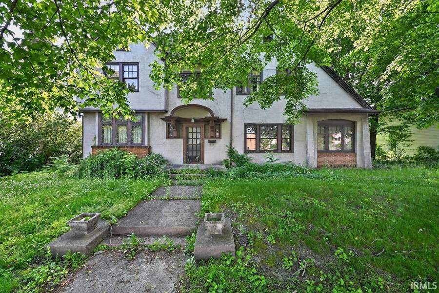 608 N Michigan ST, Plymouth, IN 46563-1530