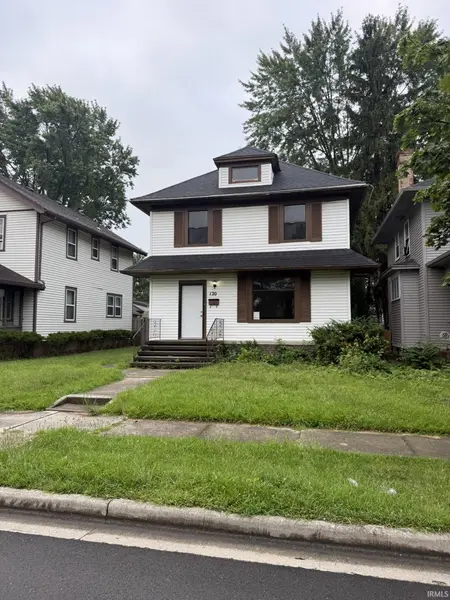 120 E Foster Pkwy, Fort Wayne, IN 46806