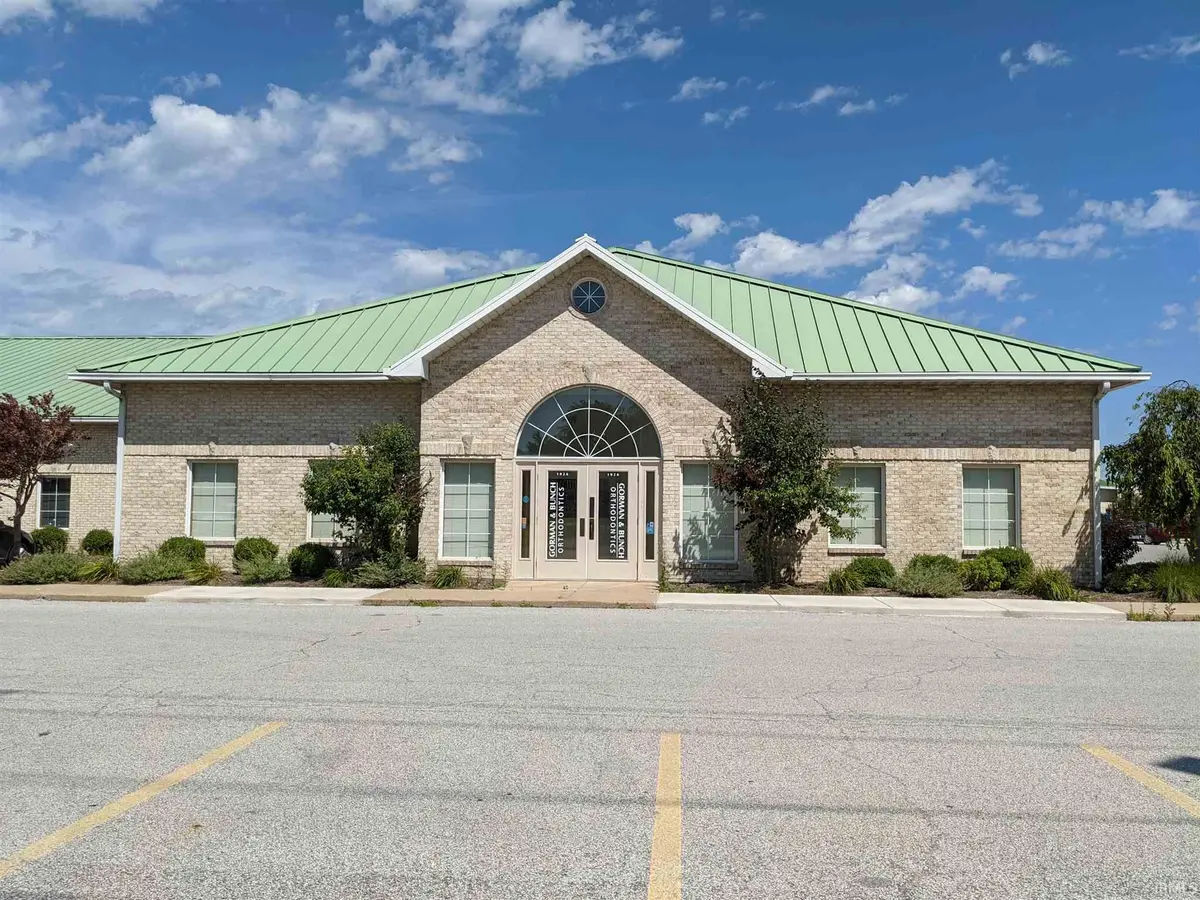 1926 S Dixon RD, Kokomo, IN 46902