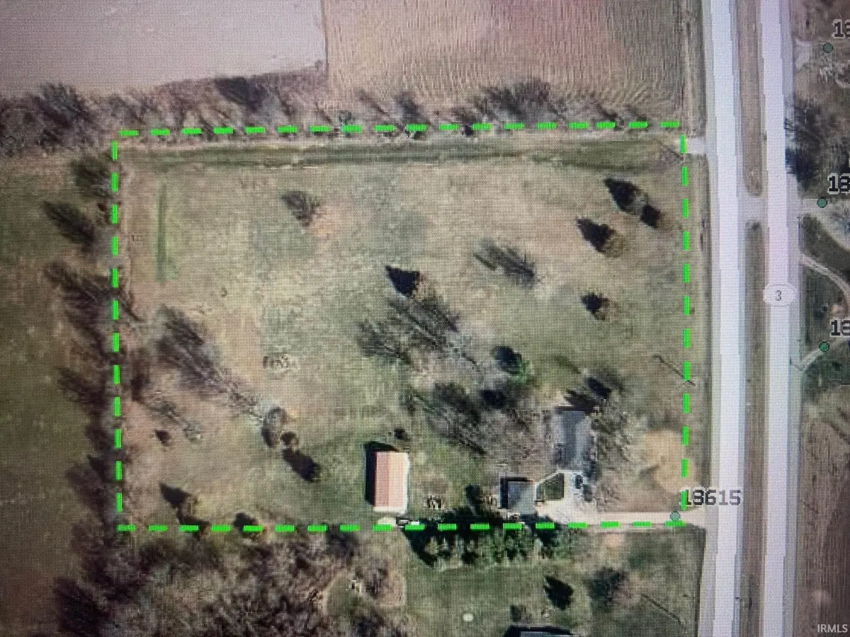 13615 Lima RD, Fort Wayne, IN 46818