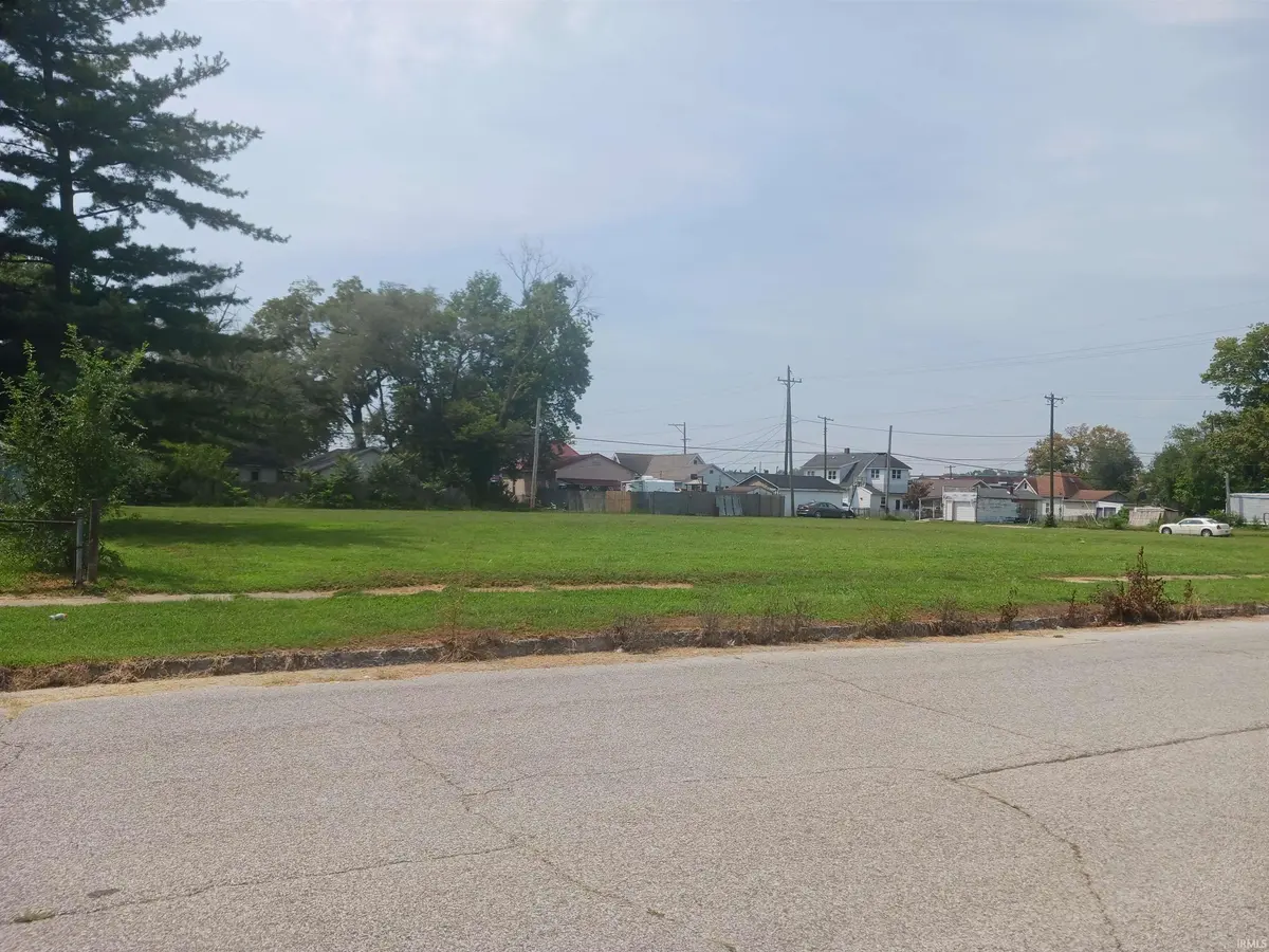 124 W Jefferson ST, Vincennes, IN 47591