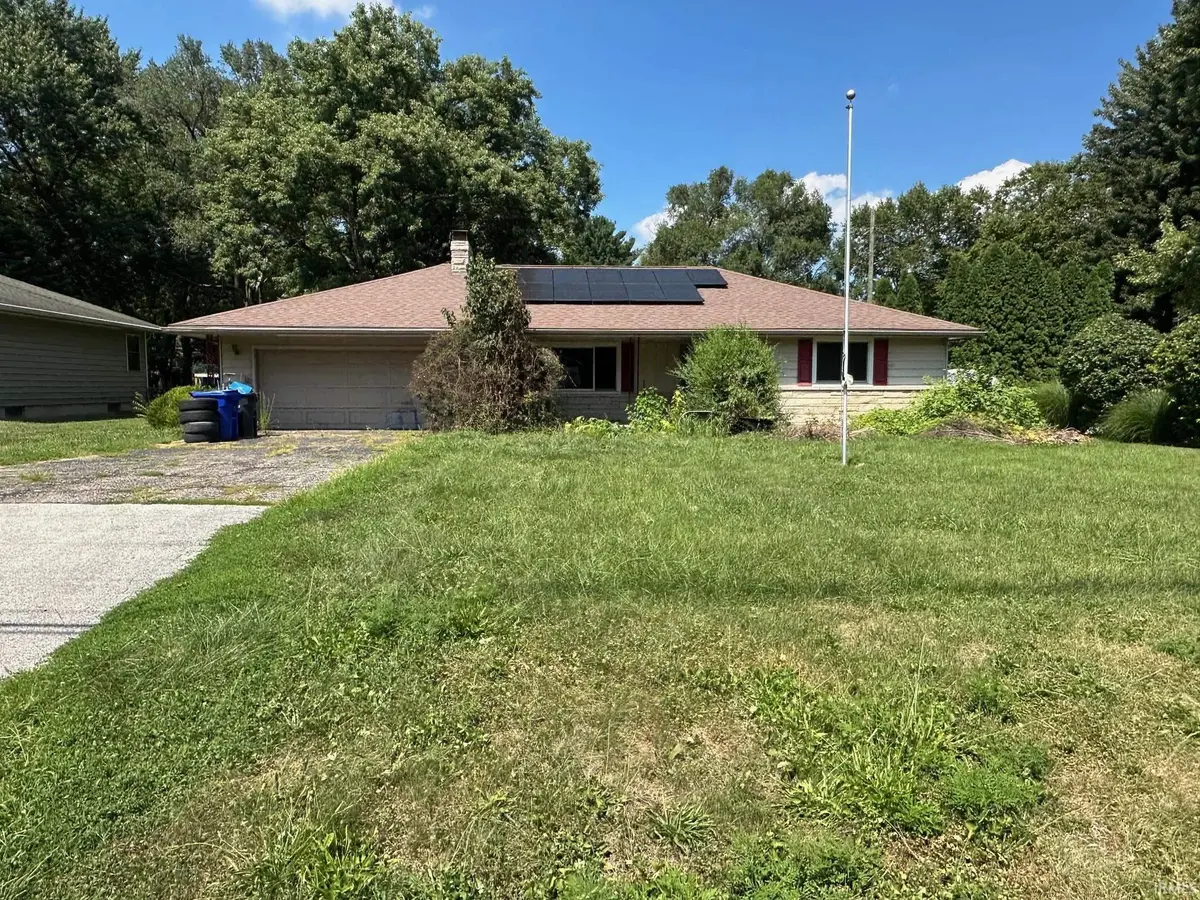 2626 W Sycamore ***, Kokomo, IN 46901