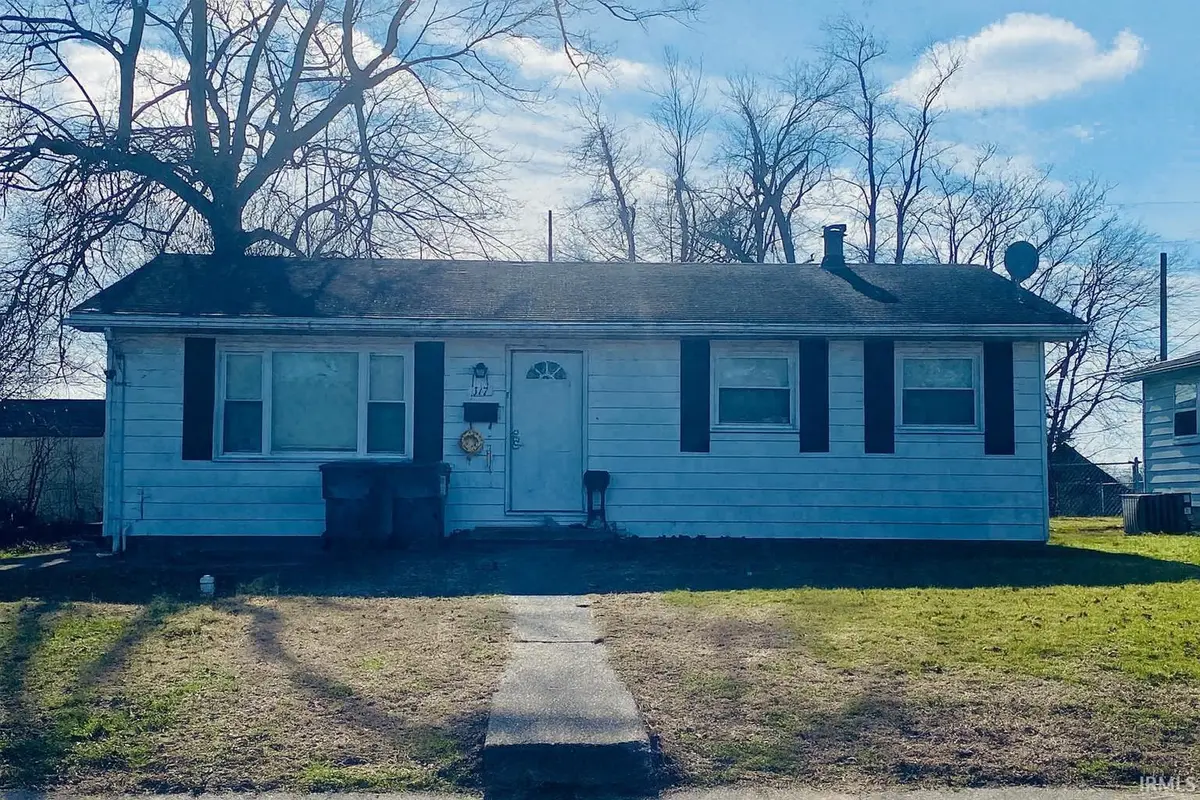 317 E Oak ST, Boonville, IN 47601