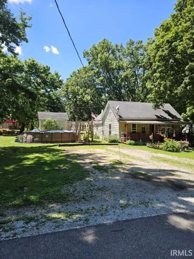 6862 N Jackson ST, Attica, IN 47918