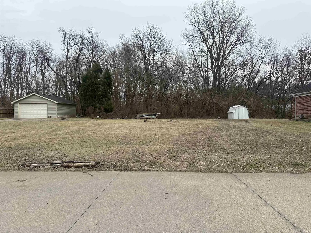 1920 Elna Kay DR, Evansville, IN 47715