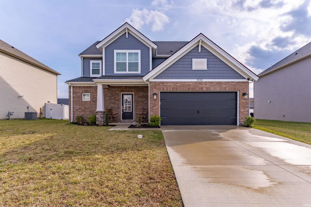 2935 TIPPERARY DR, Evansville, IN 47725