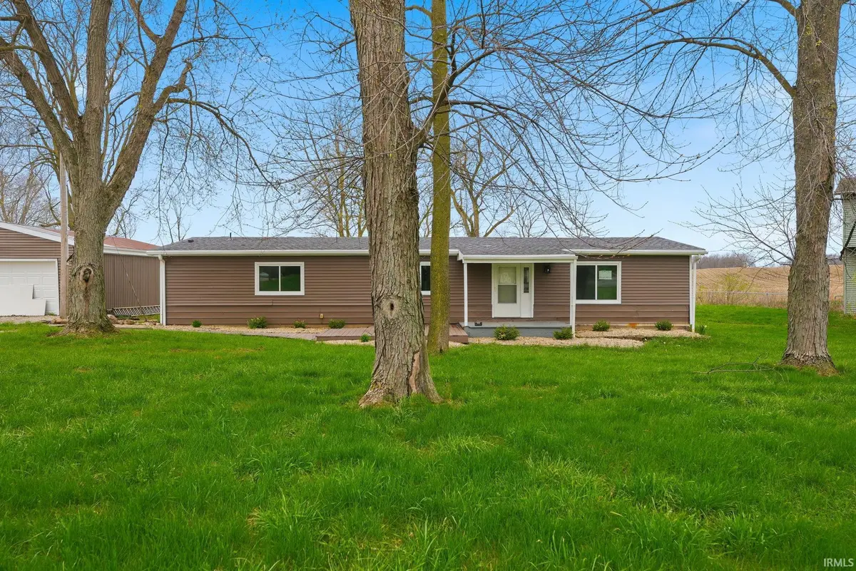7329 Butt RD, Fort Wayne, IN 46818-9431