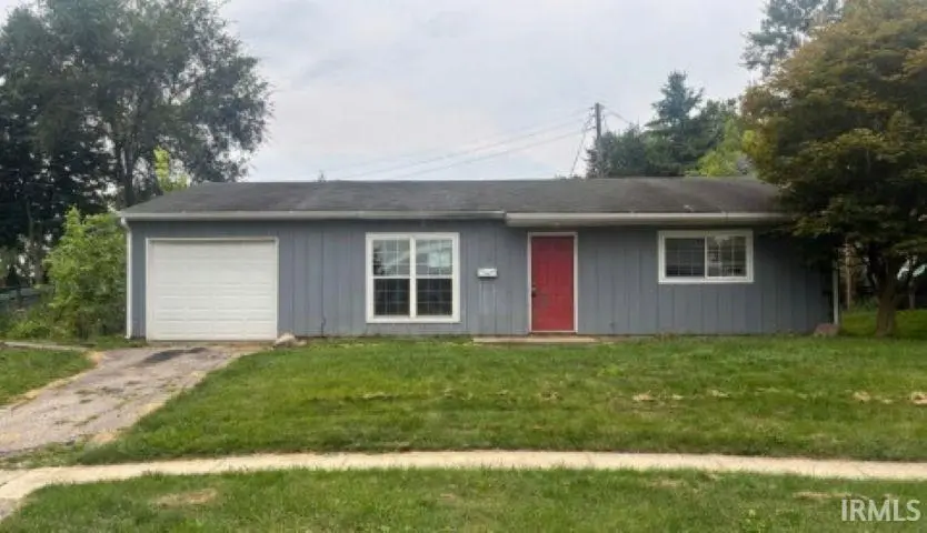 34 Green Hill CT, Huntington, IN 46750-1924