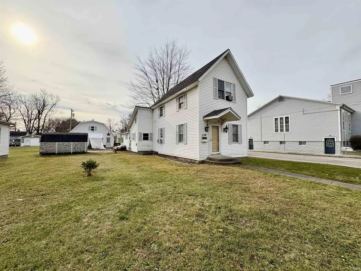 1128 W Cherry ST, Bluffton, IN 46714