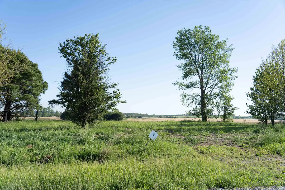 Lot 11 Bluegrass ***, Chandler, IN 47610