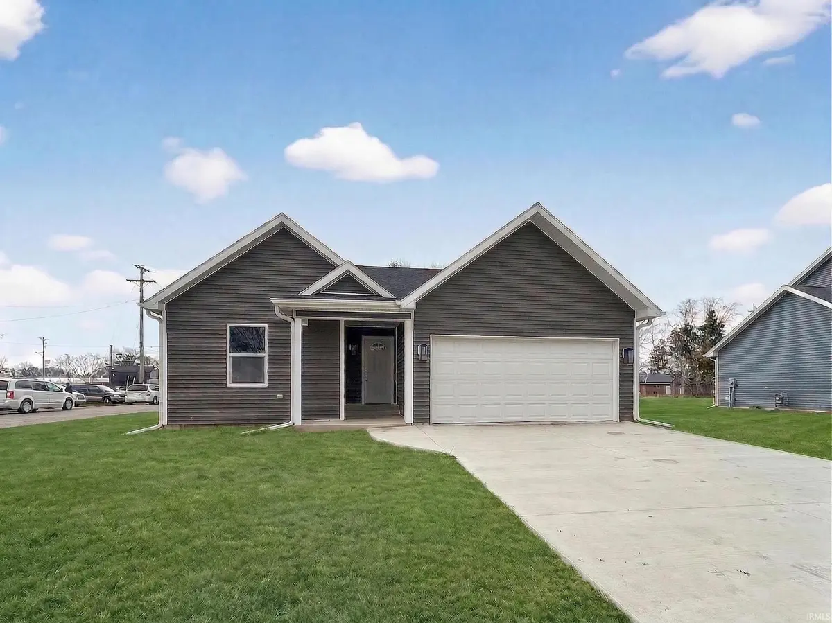 2509 Decamp AVE, Elkhart, IN 46517