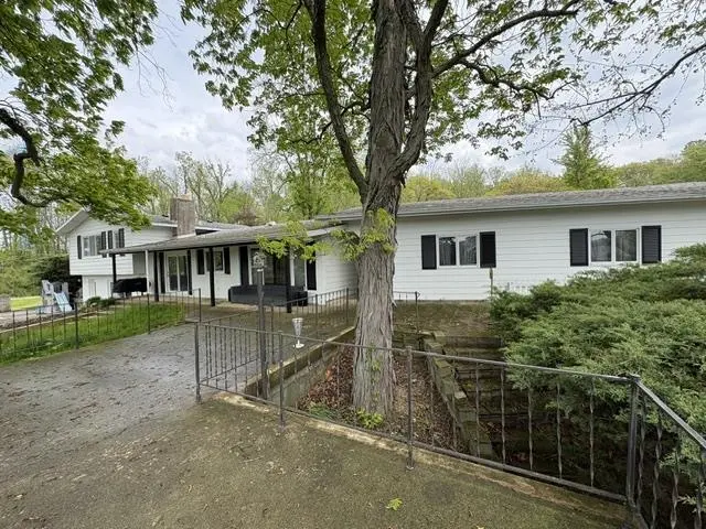 6610 S State Road 1 ***, Hamilton, IN 46742