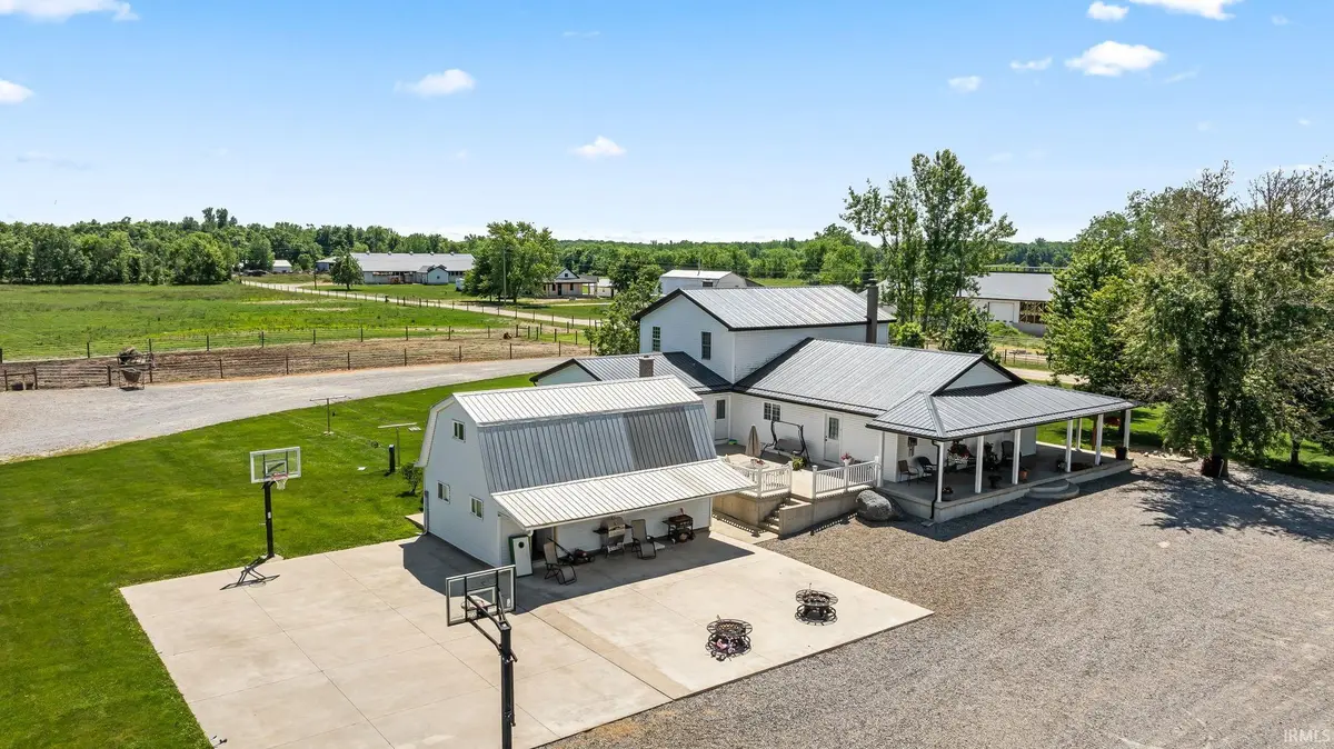 4160 S 600 East RD, Hamilton, IN 46742