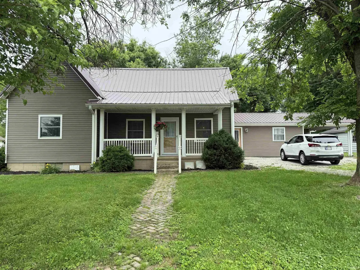 304 E Race ST, Odon, IN 47562