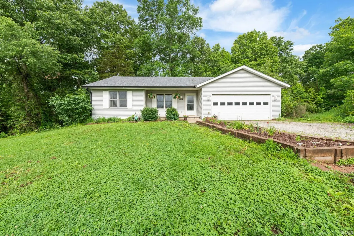 4950 Gene Lane LN, Nashville, IN 47448