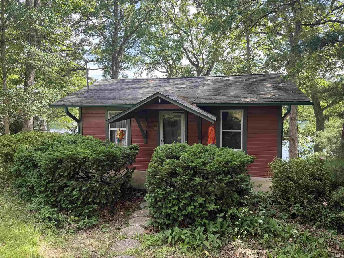 15251 12th RD, Plymouth, IN 46563