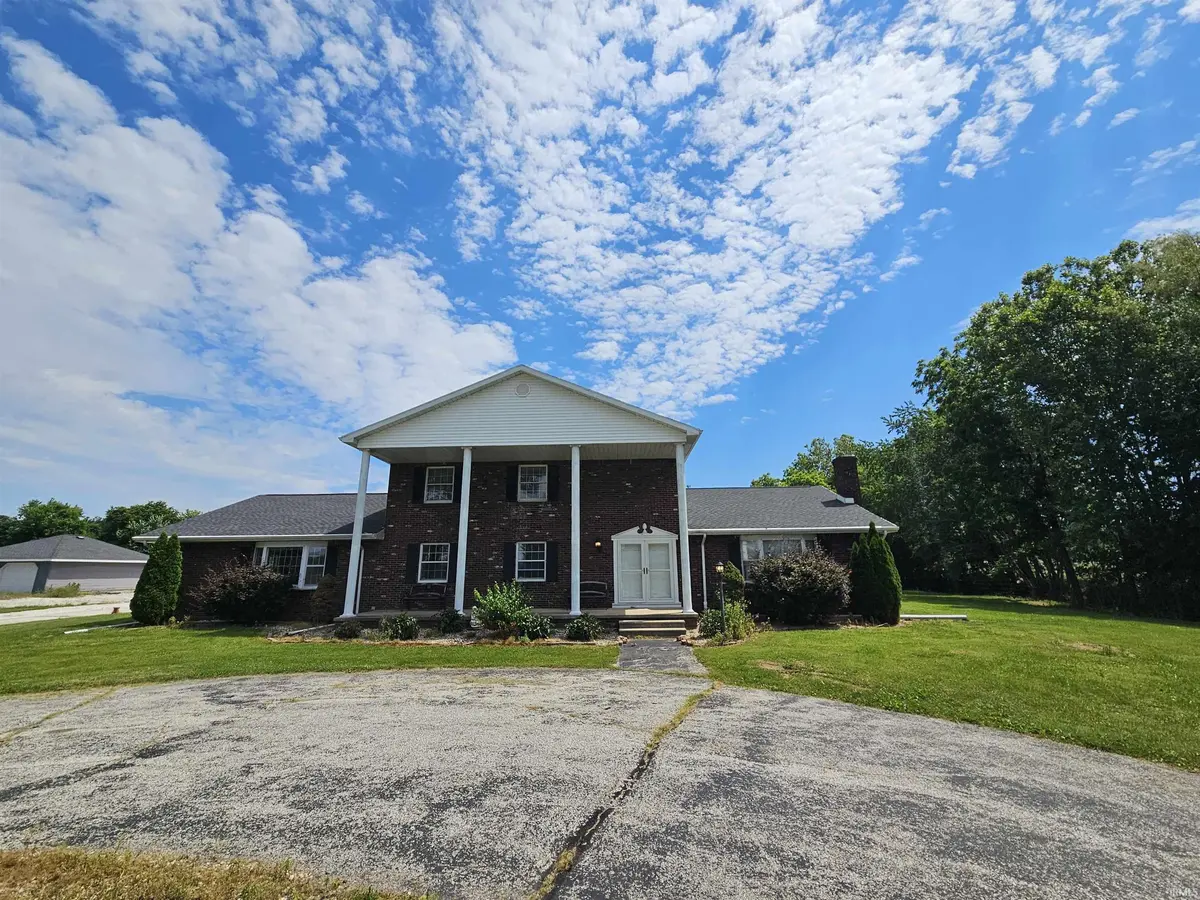 148 S Hickory Corner RD, Vincennes, IN 47591