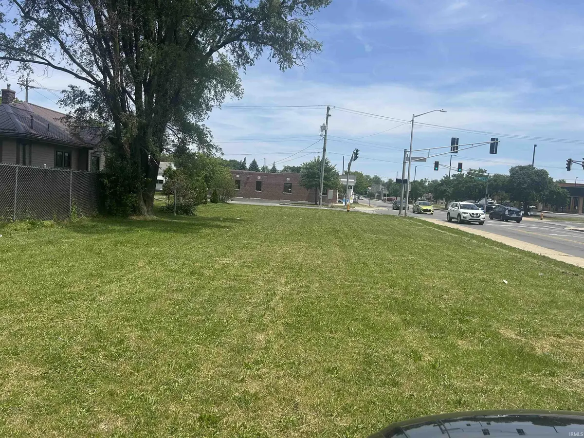 2301 Saint Marys AVE, Fort Wayne, IN 46808
