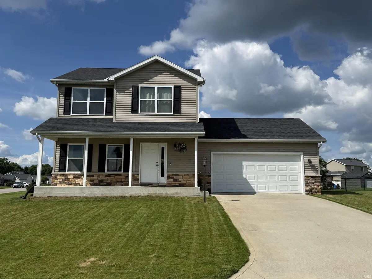 12853 King Fish CT, Middlebury, IN 46540-1379