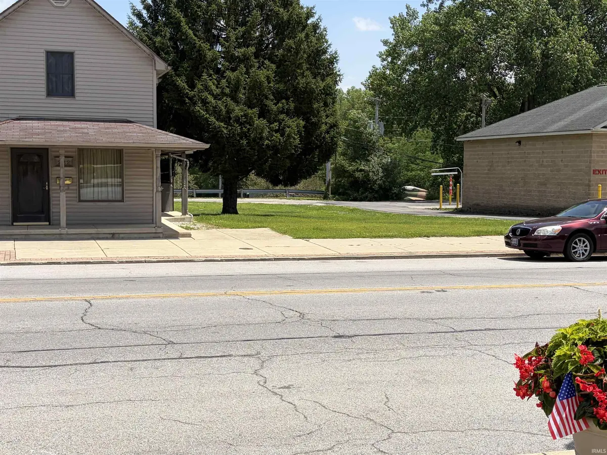 224 S State ST, South Whitley, IN 46787